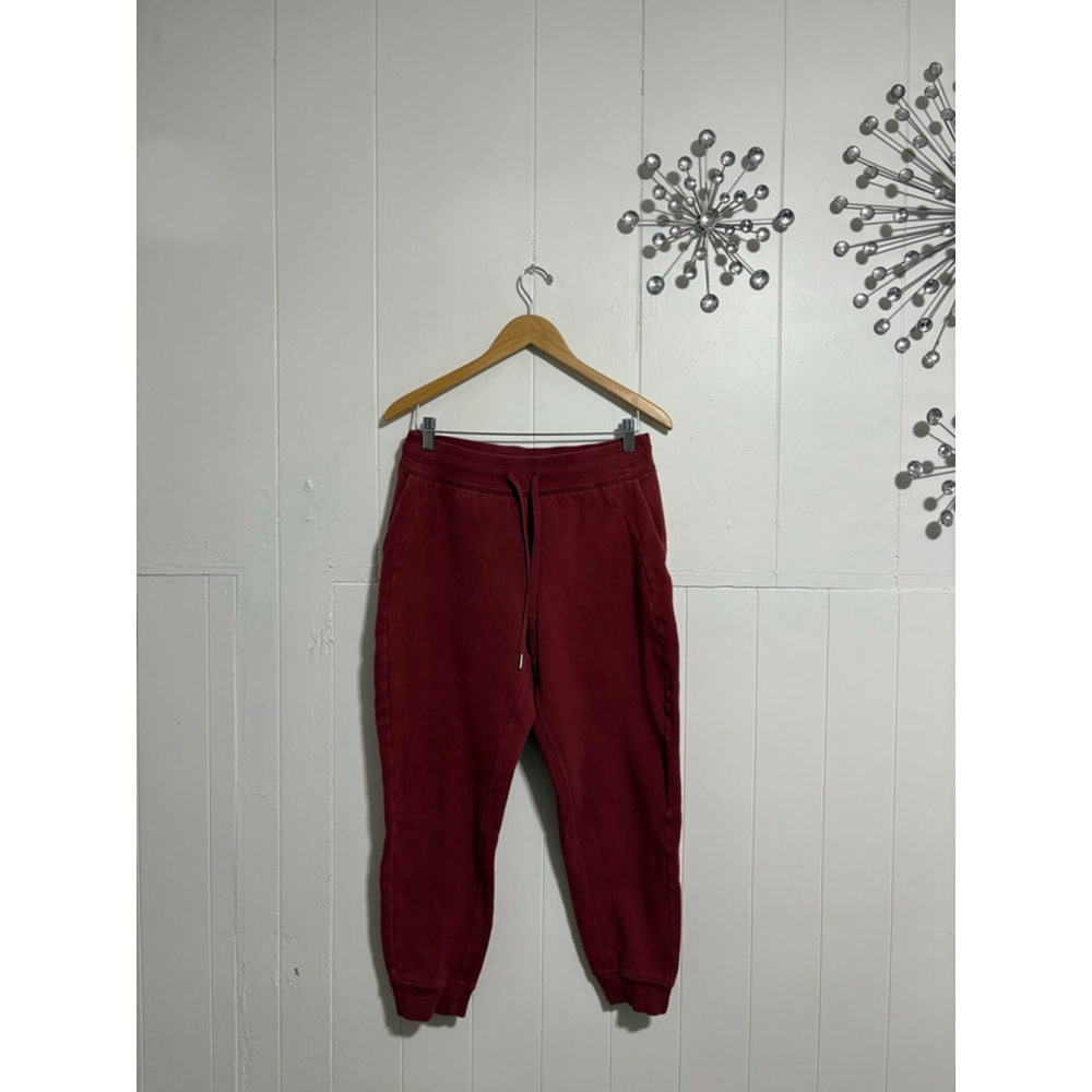 Lululemon Scuba High-Rise Jogger
Mulled Wine Sz 8 - Picture 4 of 8